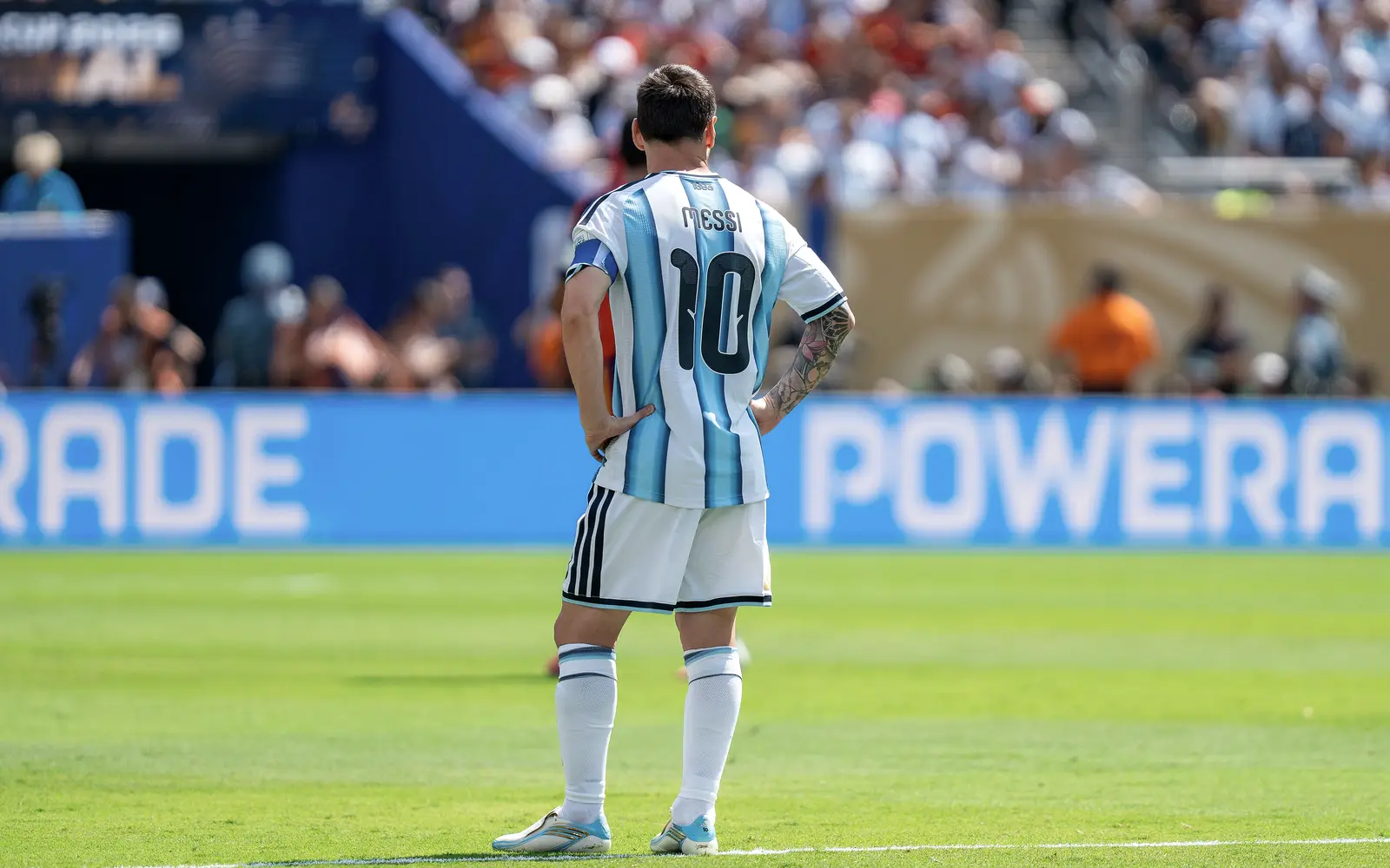 Messi, the number 10 seen from behind, in the 2026 final